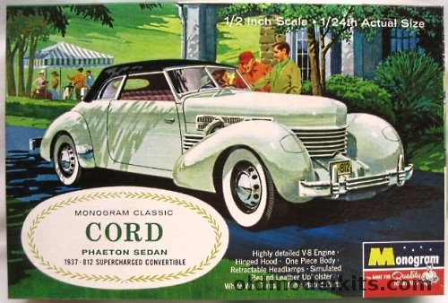 Monogram 1/24 1937 Cord 812 SC Convertible, PC130-300 plastic model kit